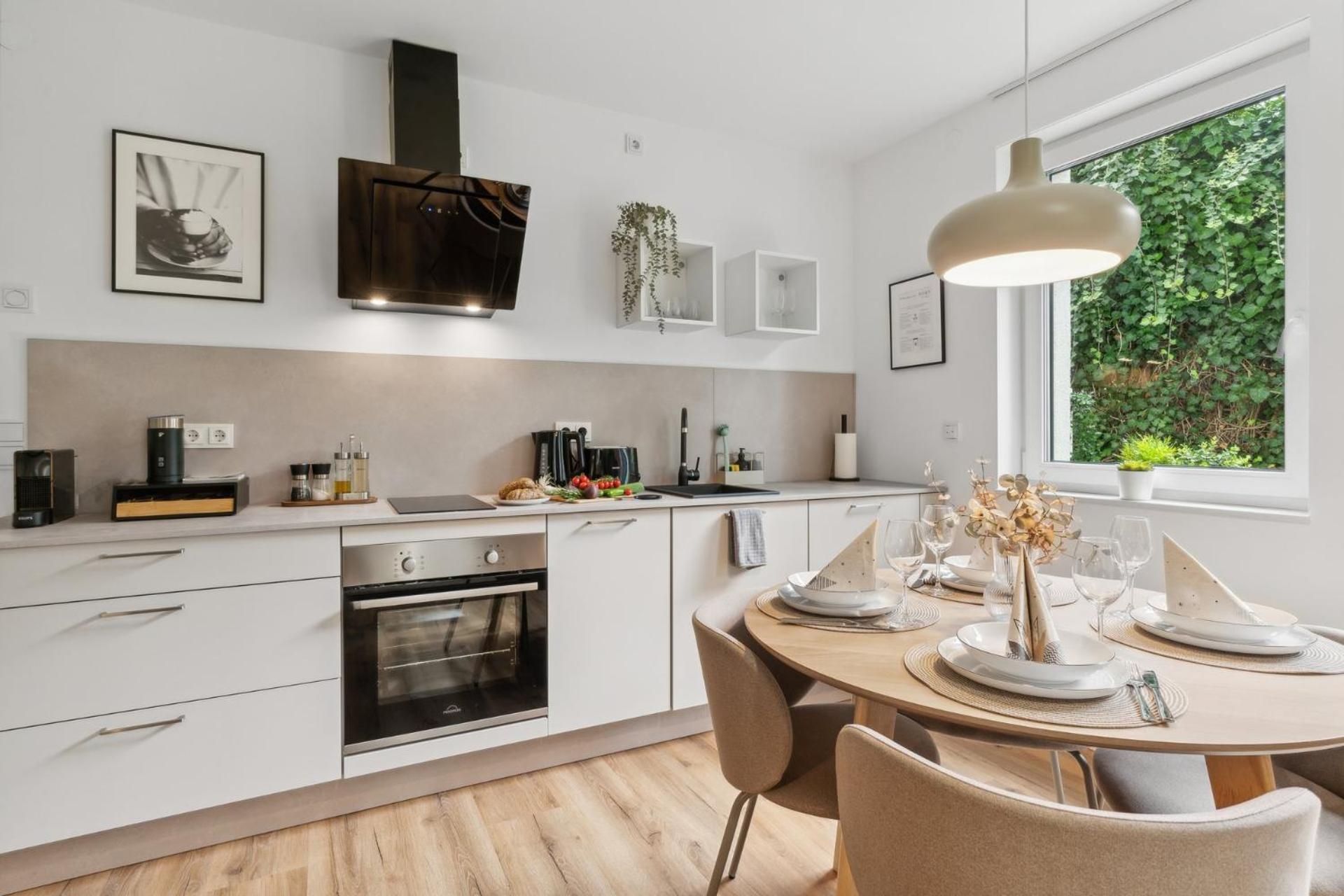 Zwei Apartments Fuer Bis Zu 8 Personen Zentral, Modern, Mit Terrasse & Balkon Bielefeld Buitenkant foto