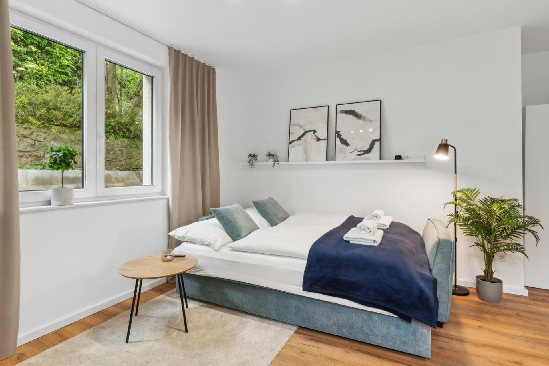 Zwei Apartments Fuer Bis Zu 8 Personen Zentral, Modern, Mit Terrasse & Balkon Bielefeld Buitenkant foto