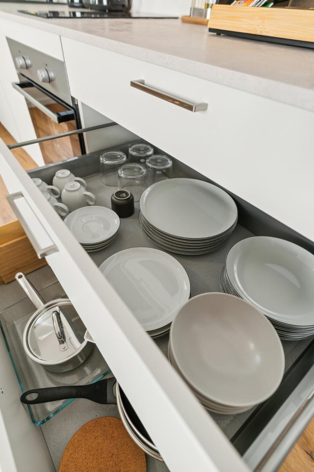 Zwei Apartments Fuer Bis Zu 8 Personen Zentral, Modern, Mit Terrasse & Balkon Bielefeld Buitenkant foto