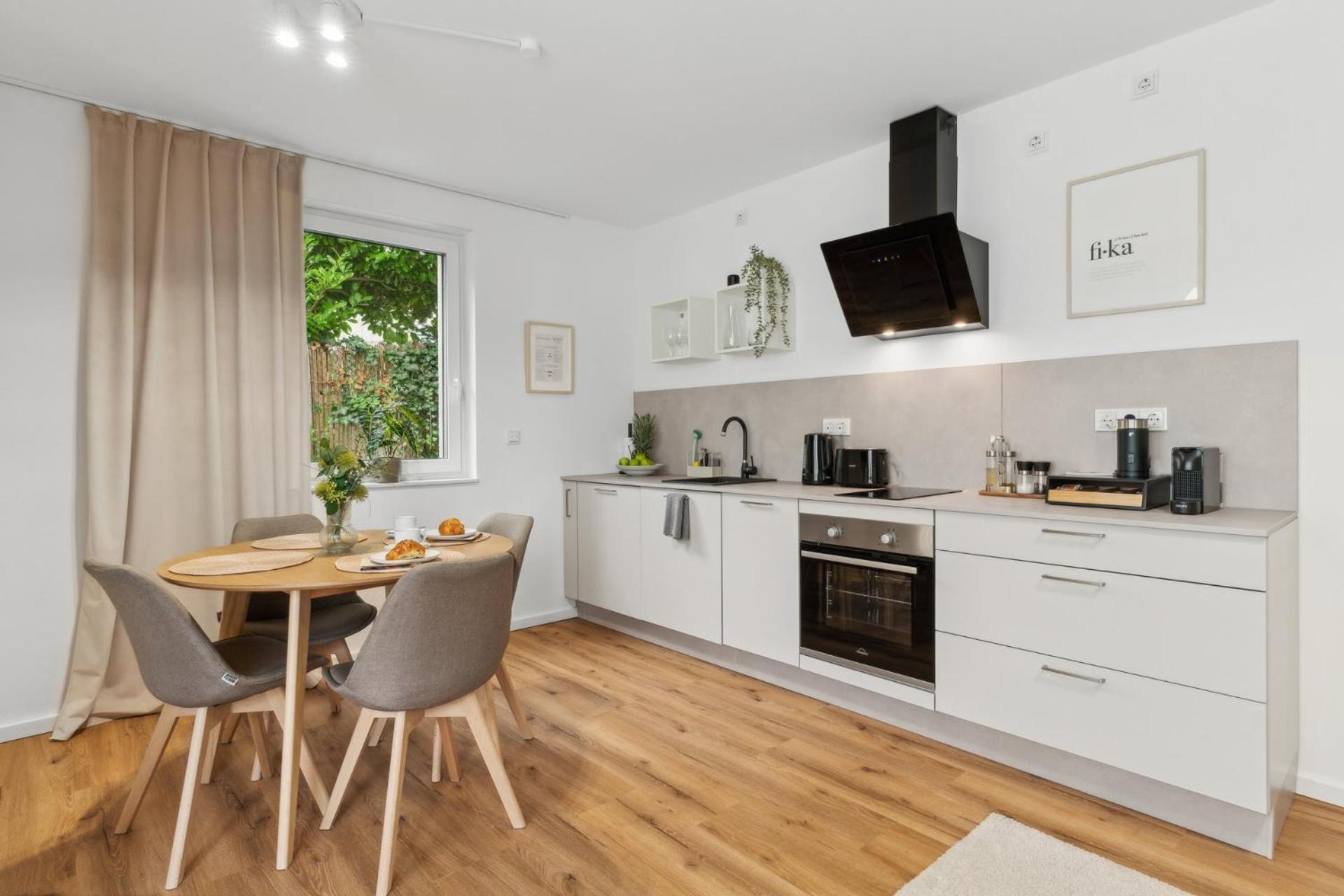 Zwei Apartments Fuer Bis Zu 8 Personen Zentral, Modern, Mit Terrasse & Balkon Bielefeld Buitenkant foto